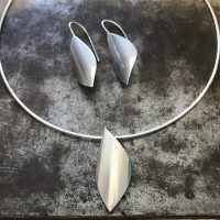 Bare Blad halskjede og ørepynt i sølv